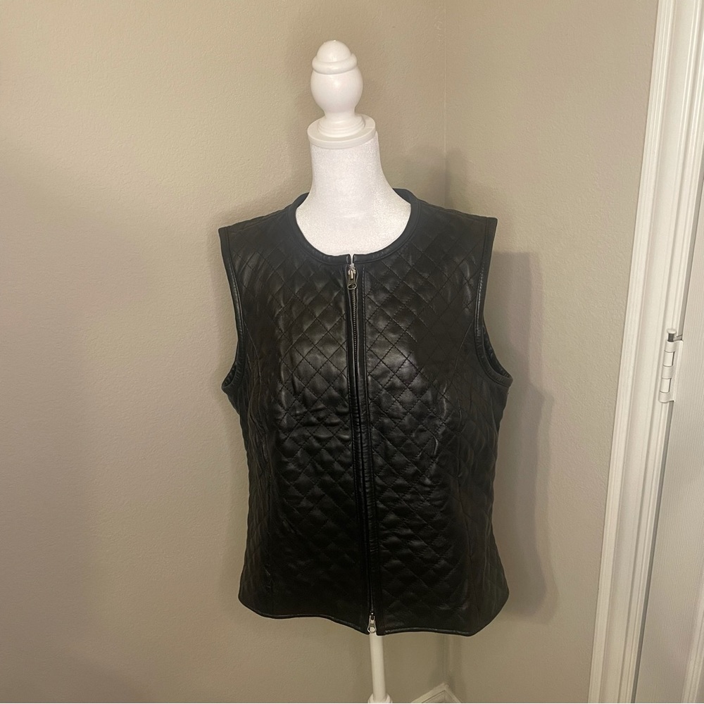 Caslon quilted black leather vest size L double zipper